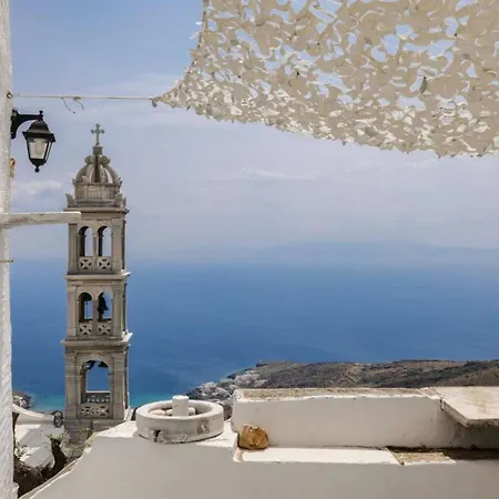 Bisous Tinos
